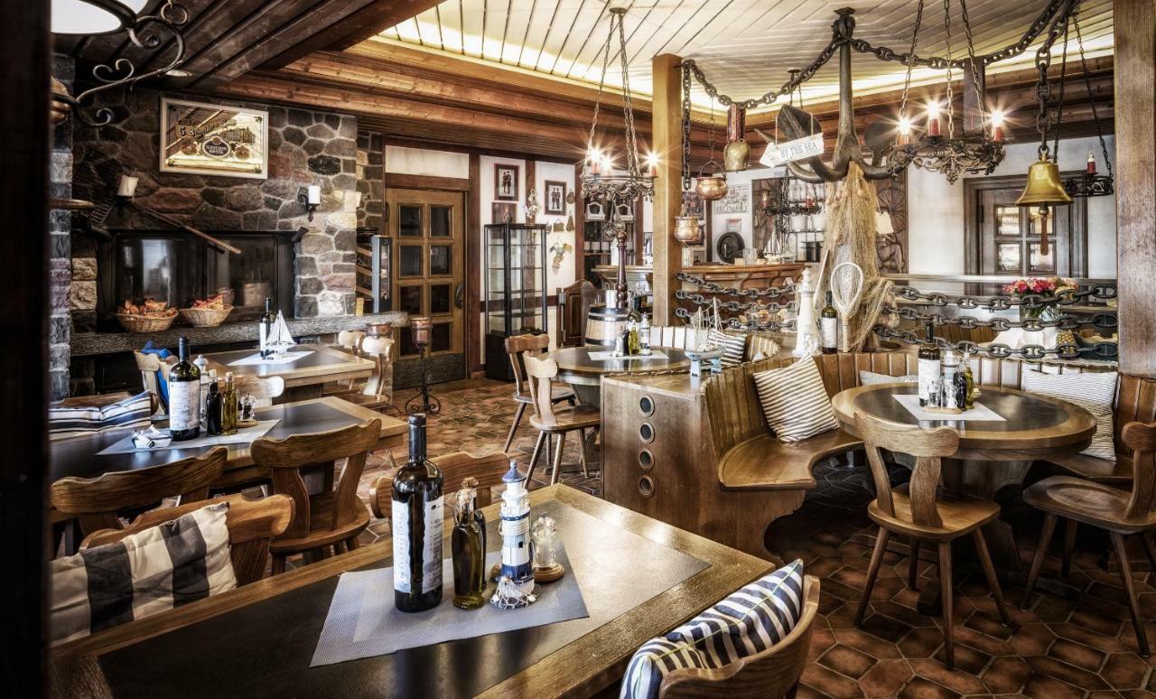 Gastehaus Baumgarten Hotel Kehrsiten ภายนอก รูปภาพ